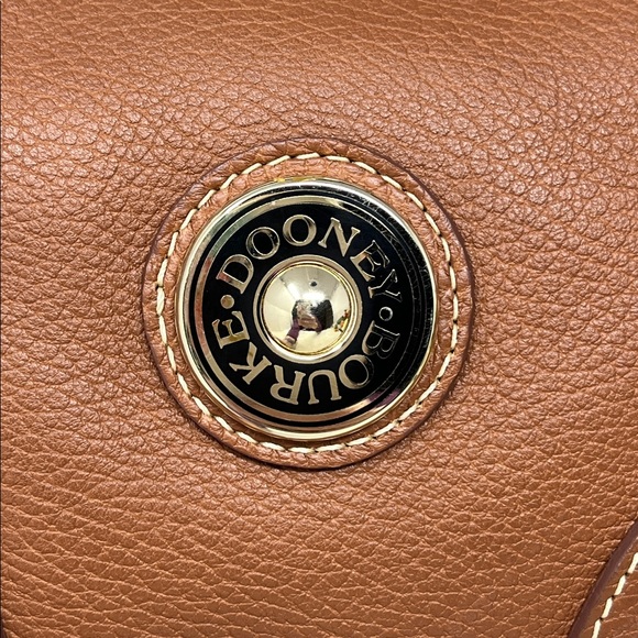 DOONEY & BOURKE SHOULDER HAND BAG CARAMEL COLOR GENUINE PEBBLED LEATHER TASSEL - Picture 3 of 17